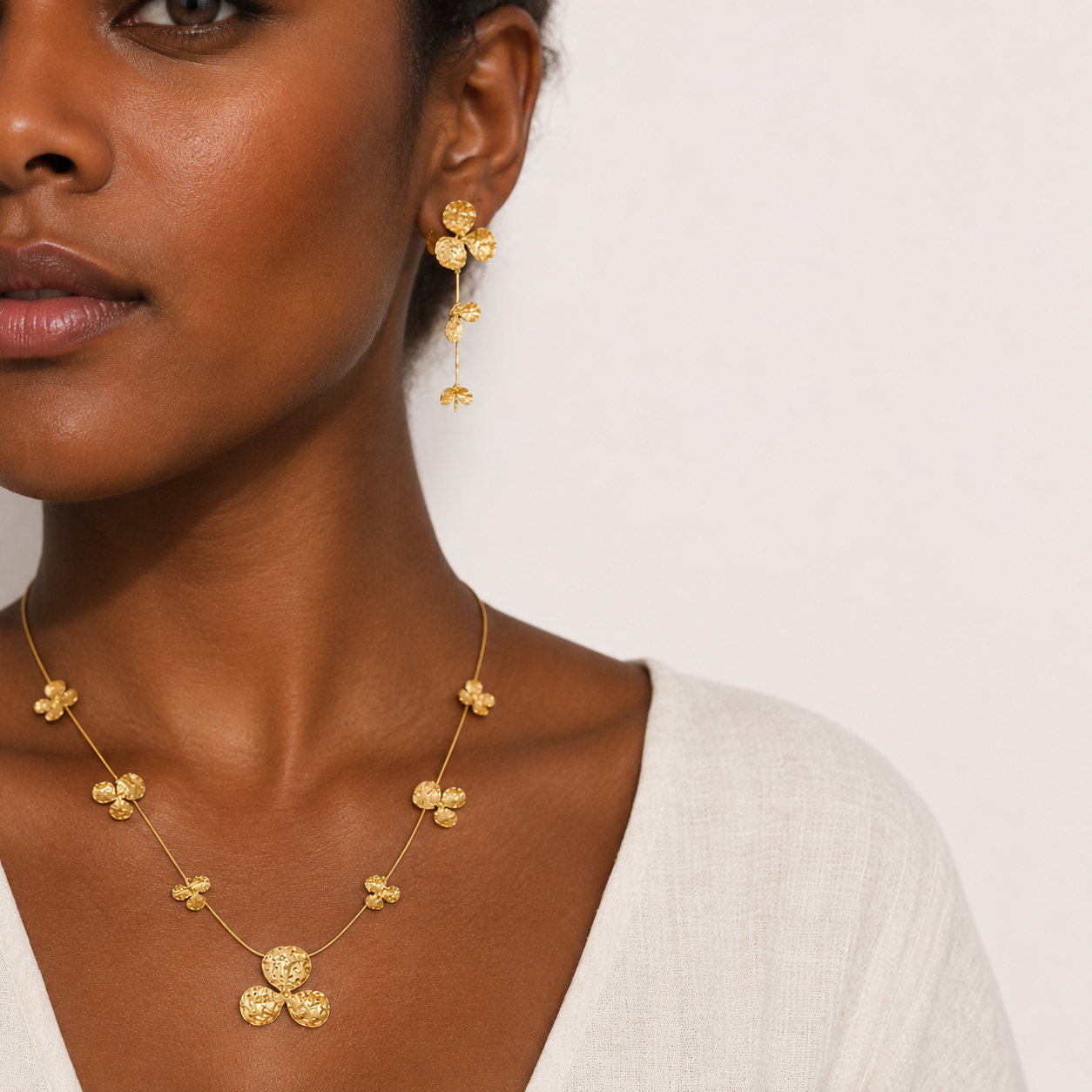 CONJUNTO FLOR DOURADA