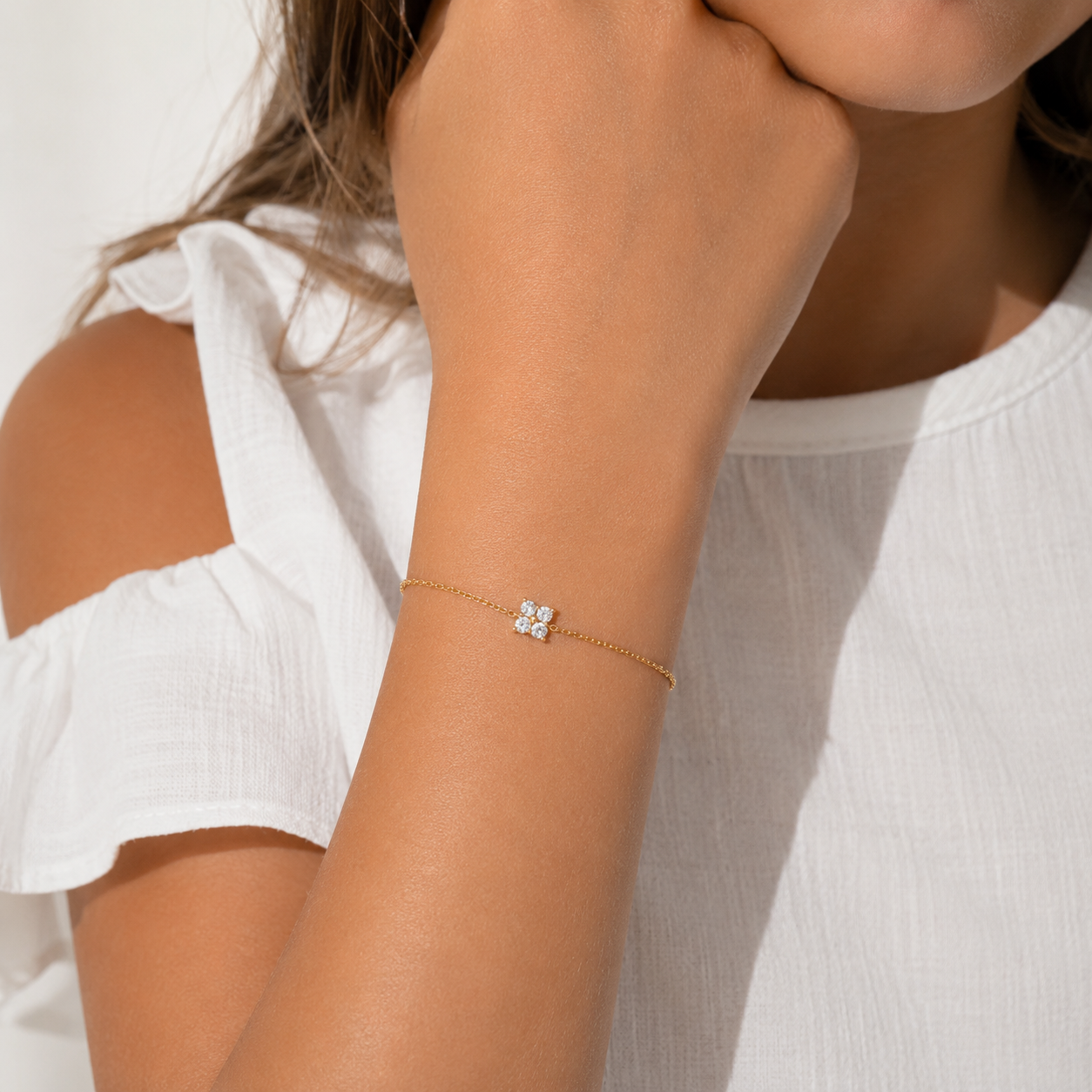 PULSEIRA TREVO ZIRCÓNIA
